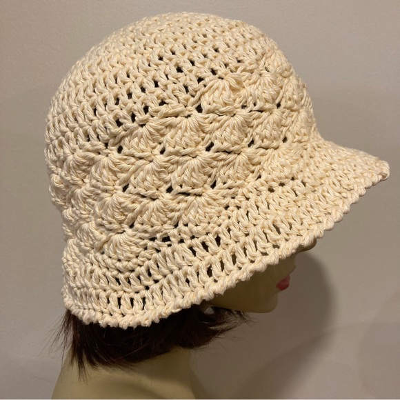 Soft, buttery yellow, cotton hand knit ladies, bucket hat - Picture 6 of 6